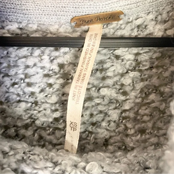 Free People BFF Knit Sweater Cowl Neck Boxy Oversized Pullover Grey Size XS - Picture 11 of 13